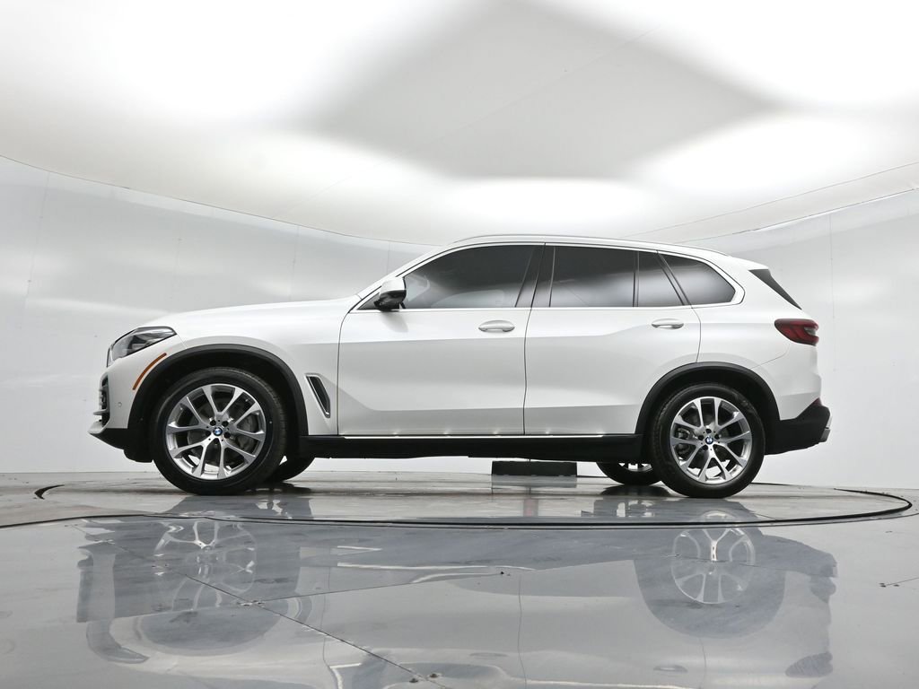 Used 2023 BMW X5 sDrive40i w/ Premium Package image 7