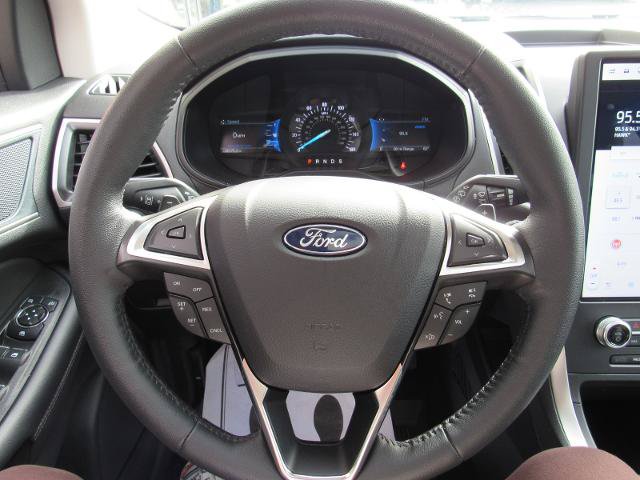 Certified 2024 Ford Edge SEL w/ Convenience Package AWD/4WD image 11
