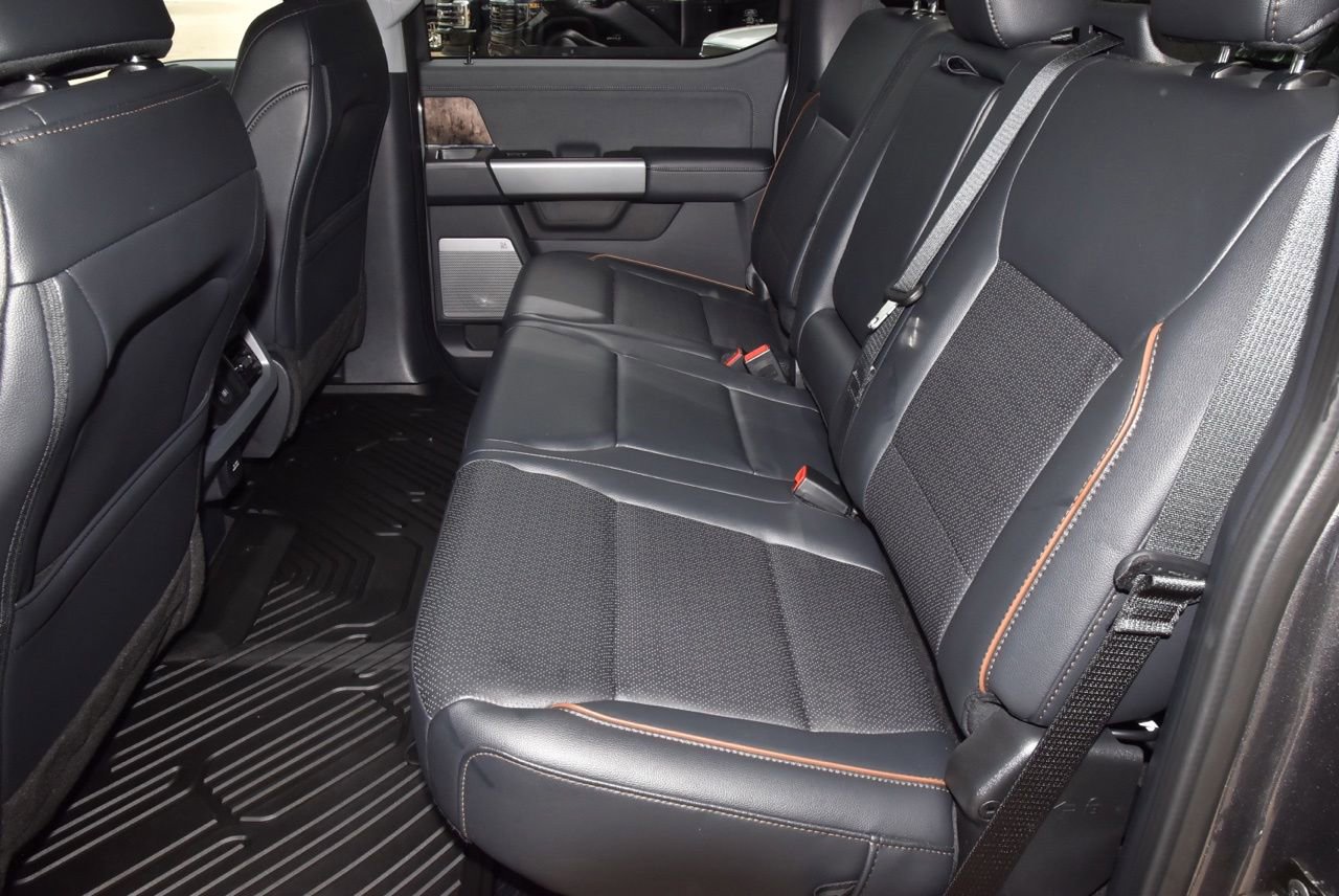 Certified 2025 Ford F250 Lariat w/ Black Appearance Package AWD/4WD image 14