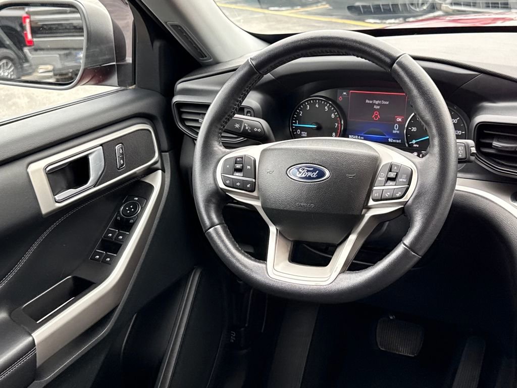 Certified 2023 Ford Explorer XLT image 15