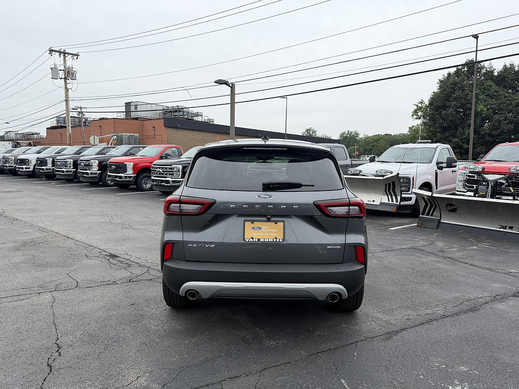 Certified 2023 Ford Escape Active AWD/4WD image 6