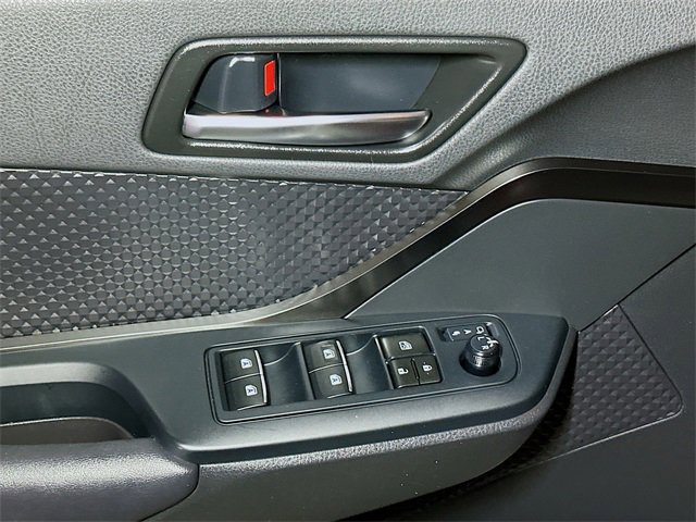 Used 2018 Toyota C-HR XLE image 9