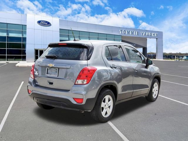 Used 2020 Chevrolet Trax LS w/ LPO, Cargo Package image 4