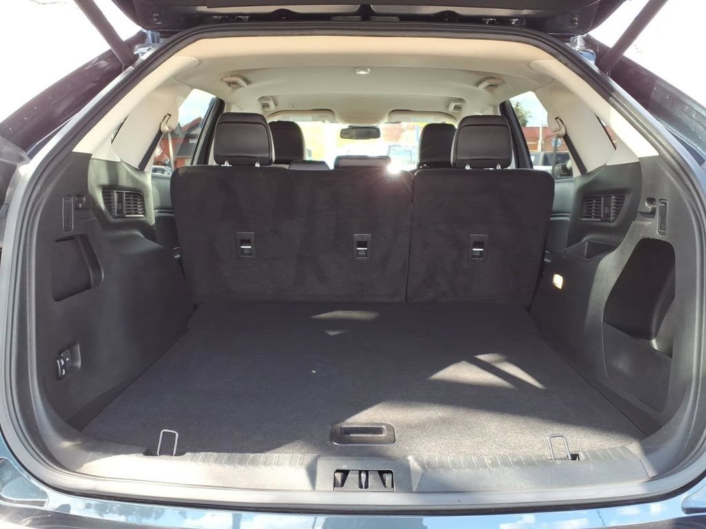 Certified 2023 Ford Edge SEL w/ Convenience Package AWD/4WD image 9