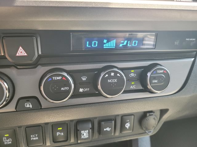 Used 2023 Toyota Tacoma TRD Off-Road w/ Technology Package AWD/4WD image 23
