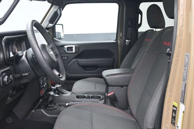 Used 2025 Jeep Gladiator Rubicon w/ Convenience Group AWD/4WD image 6