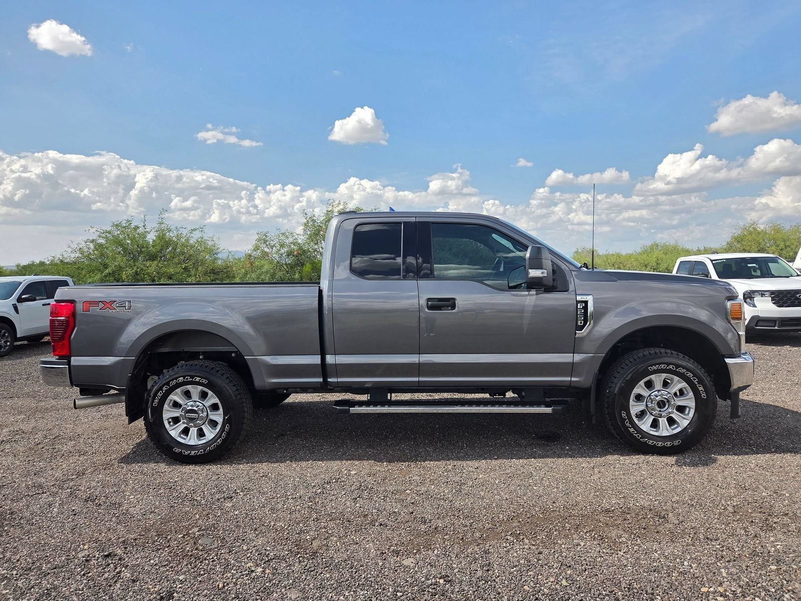 Certified 2022 Ford F250 XLT w/ XLT Value Package AWD/4WD image 4