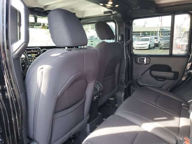 Used 2023 Jeep Wrangler Unlimited w/ Cold Weather Group AWD/4WD image 26