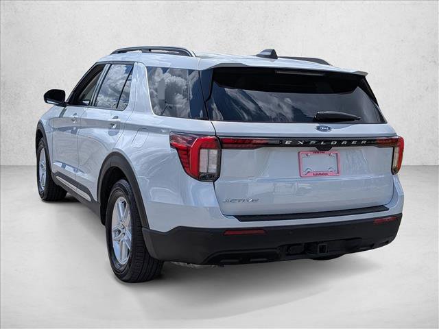 Certified 2025 Ford Explorer Active RWD image 7