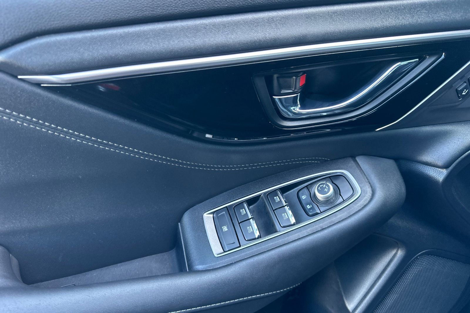 Used 2024 Subaru Outback Limited image 14