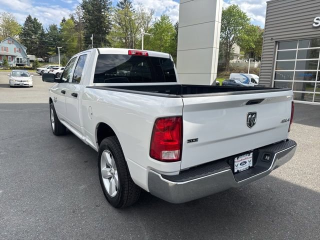 Used 2024 RAM 1500 Classic SLT AWD/4WD image 9