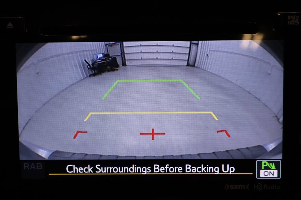 Used 2017 Subaru Outback 2.5i Limited AWD/4WD image 32