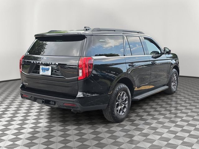 Certified 2025 Ford Expedition Active RWD image 6