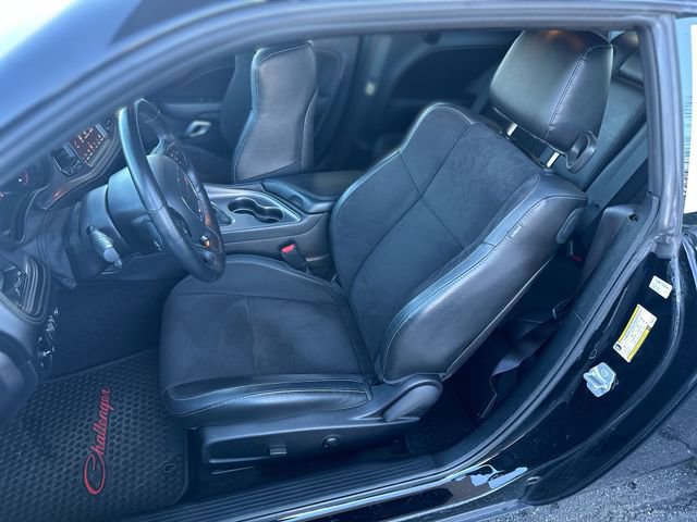 Used 2023 Dodge Challenger R/T w/ Plus Package image 12