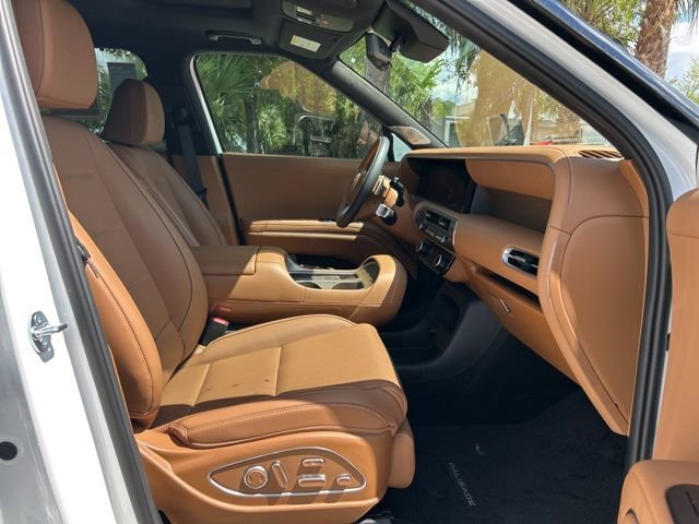 Used 2026 Hyundai Palisade Calligraphy image 21