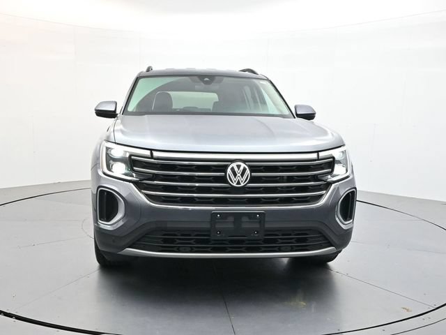 Used 2024 Volkswagen Atlas SE AWD/4WD image 2