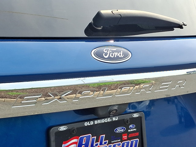 Certified 2020 Ford Explorer XLT w/ Equipment Group 202A AWD/4WD image 38