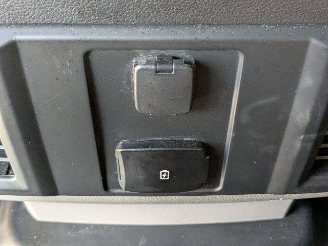 Certified 2017 Ford F150 XL w/ Equipment Group 101A Mid RWD image 15