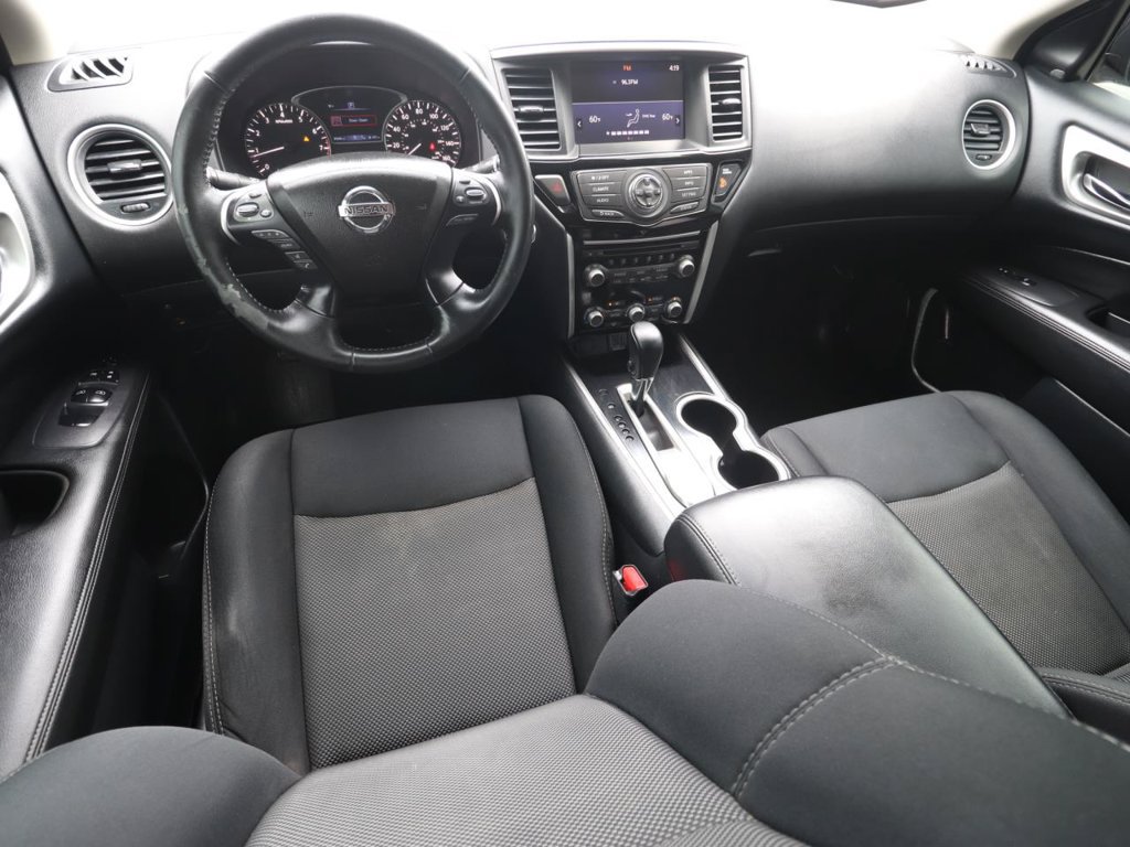 Used 2019 Nissan Pathfinder SV FWD image 6