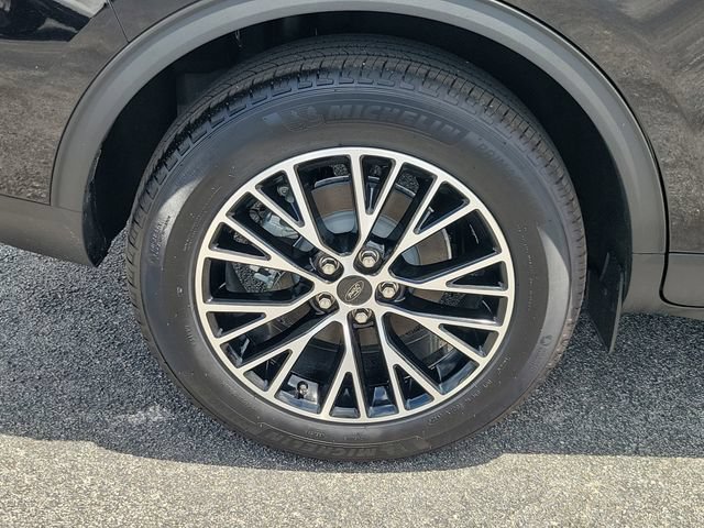 Certified 2025 Ford Escape SE FWD image 6