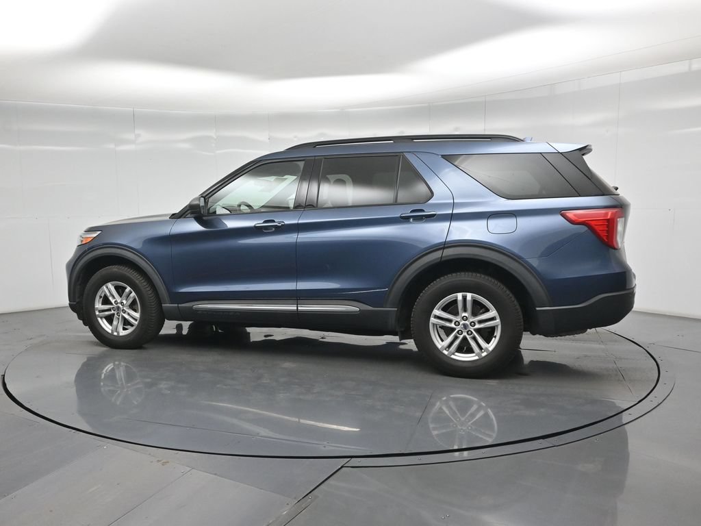 Certified 2020 Ford Explorer XLT AWD/4WD image 4