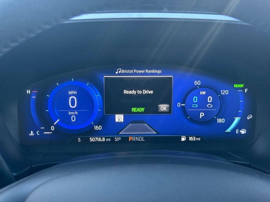 Certified 2020 Ford Escape Titanium AWD/4WD image 33