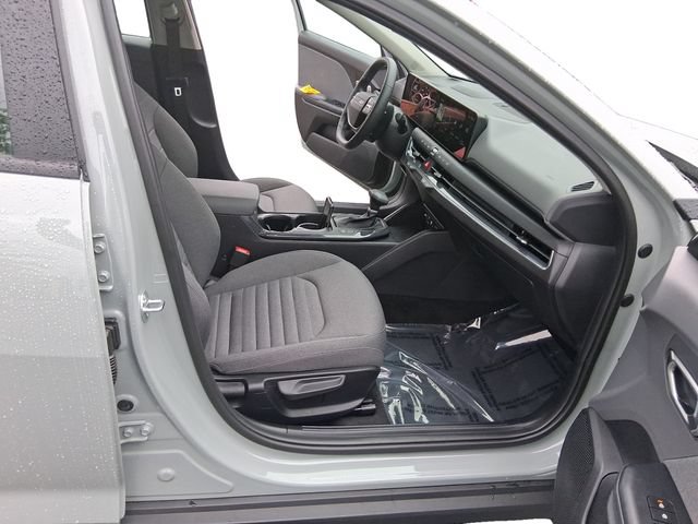 Used 2025 Kia K4 EX FWD image 17