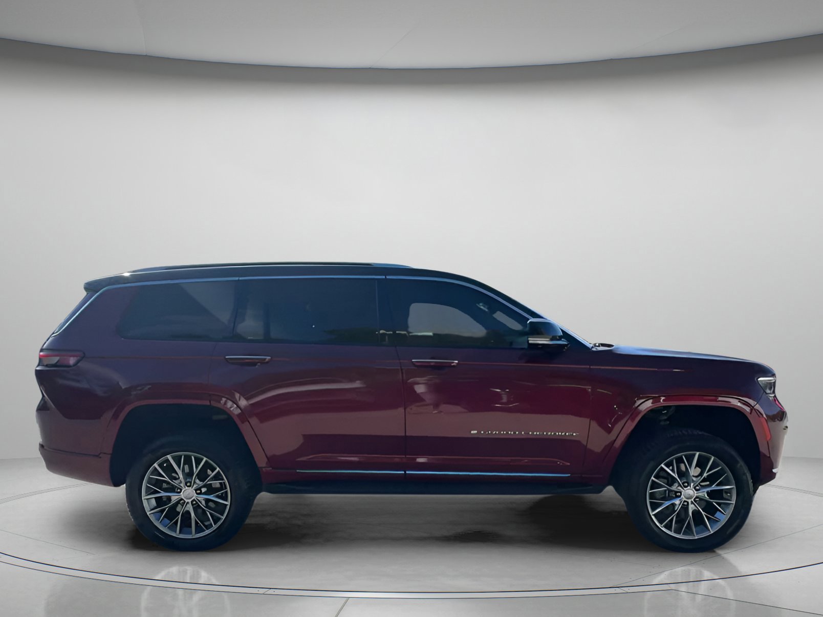 Used 2022 Jeep Grand Cherokee L Summit w/ Advanced Protech Group IV image 24