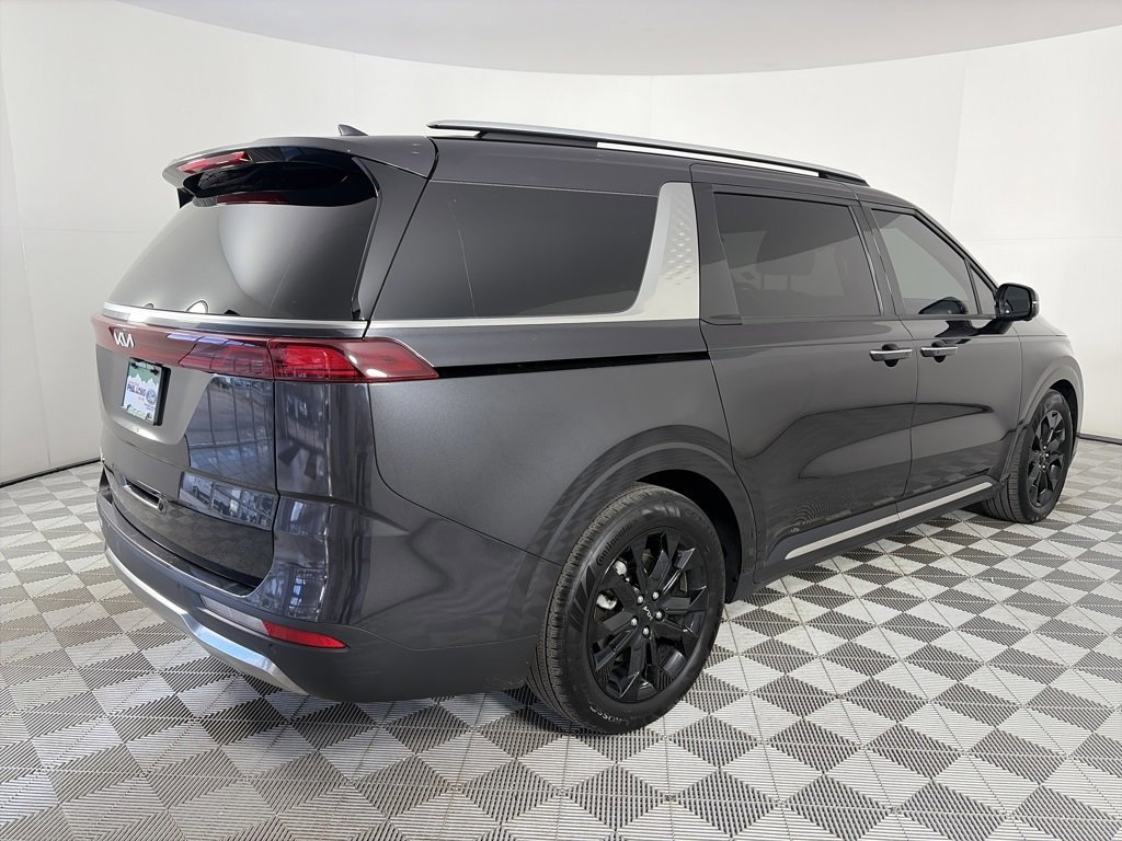 Used 2024 Kia Carnival SX Prestige image 5