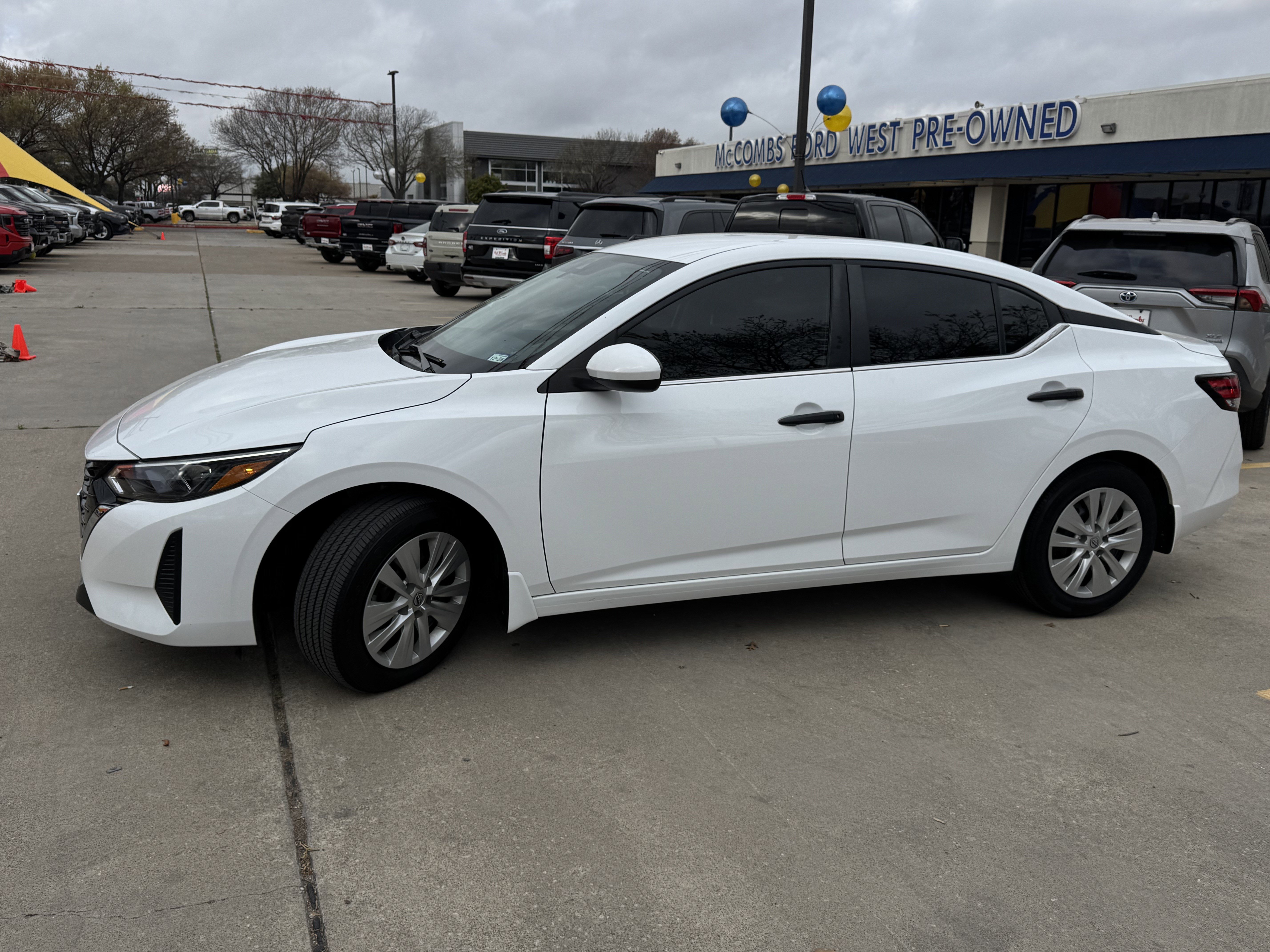 Used 2024 Nissan Sentra S image 10