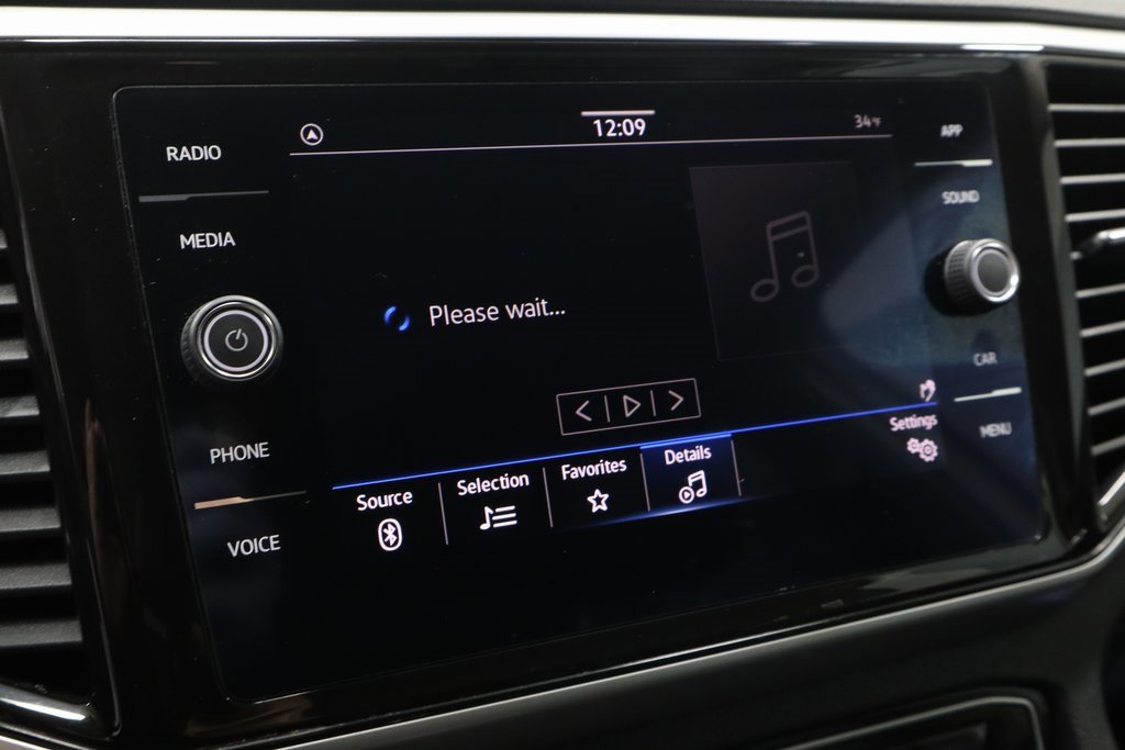 Used 2022 Volkswagen Atlas SE image 28