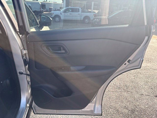 Used 2024 Nissan Rogue S AWD/4WD image 21
