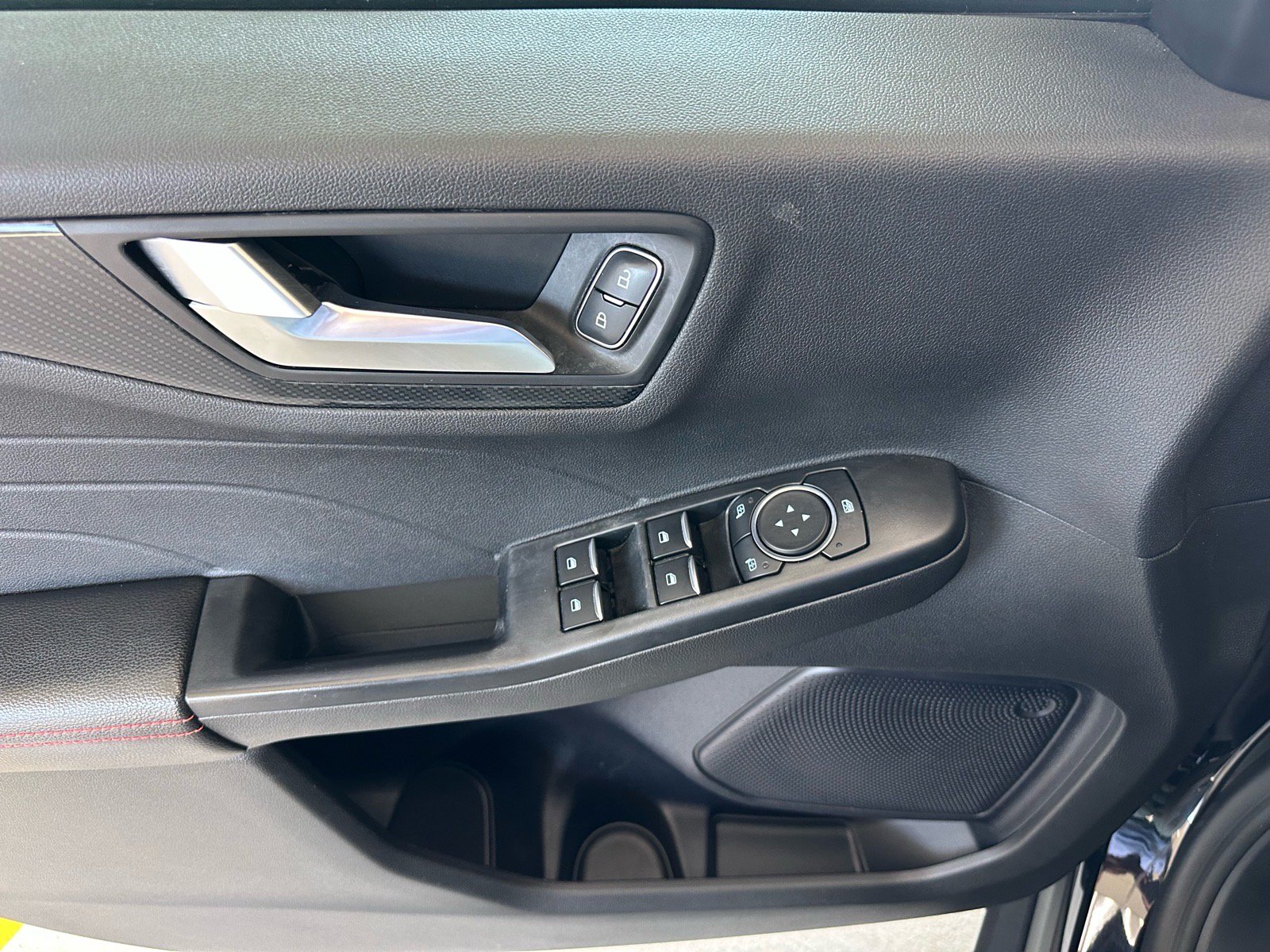 Certified 2024 Ford Escape ST-Line w/ Tech Pack #1 FWD image 13