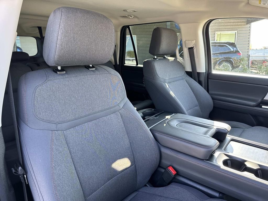 Certified 2025 Ford Expedition Max Active image 12