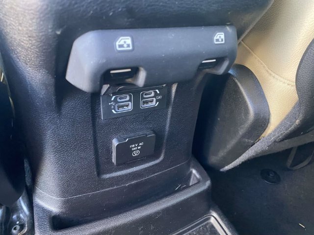Used 2018 Jeep Wrangler Unlimited Rubicon AWD/4WD image 13