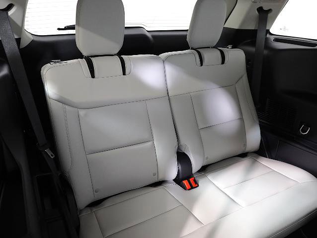 Certified 2025 Ford Explorer Platinum w/ Ultimate Package image 11