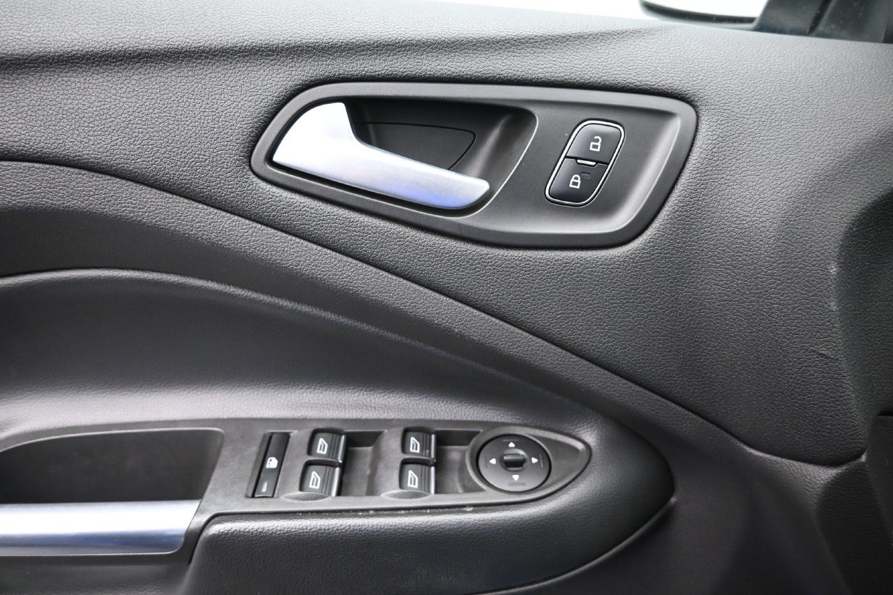 Certified 2019 Ford Escape SE AWD/4WD image 27