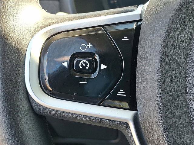 Used 2025 Volvo XC90 T8 Plus w/ Protection Package Premier AWD/4WD image 23