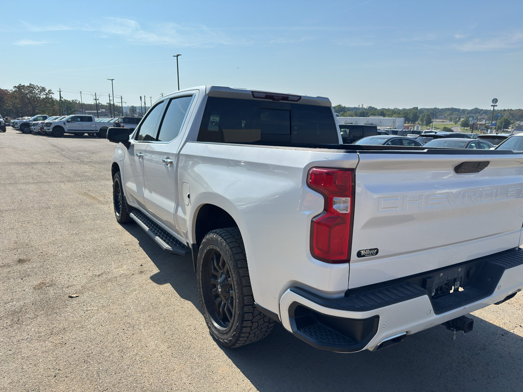 Used 2022 Chevrolet Silverado 1500 High Country w/ Technology Package AWD/4WD image 7
