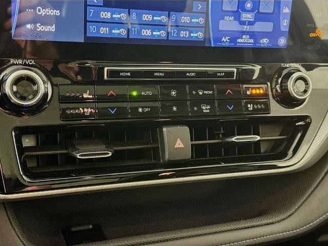 Used 2022 Toyota Highlander Platinum image 18