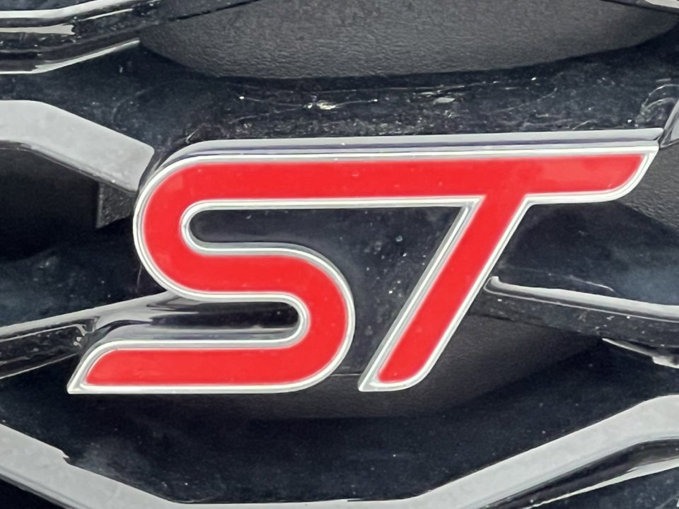 Certified 2022 Ford Explorer ST w/ Equipment Group 401A image 2