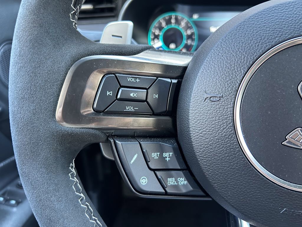 Certified 2021 Ford Mustang Shelby GT500 w/ Technology Package image 30