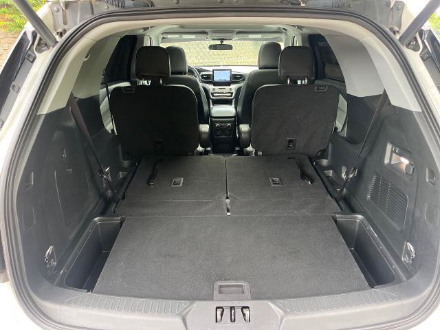 Certified 2023 Ford Explorer XLT w/ Equipment Group 202A RWD image 20