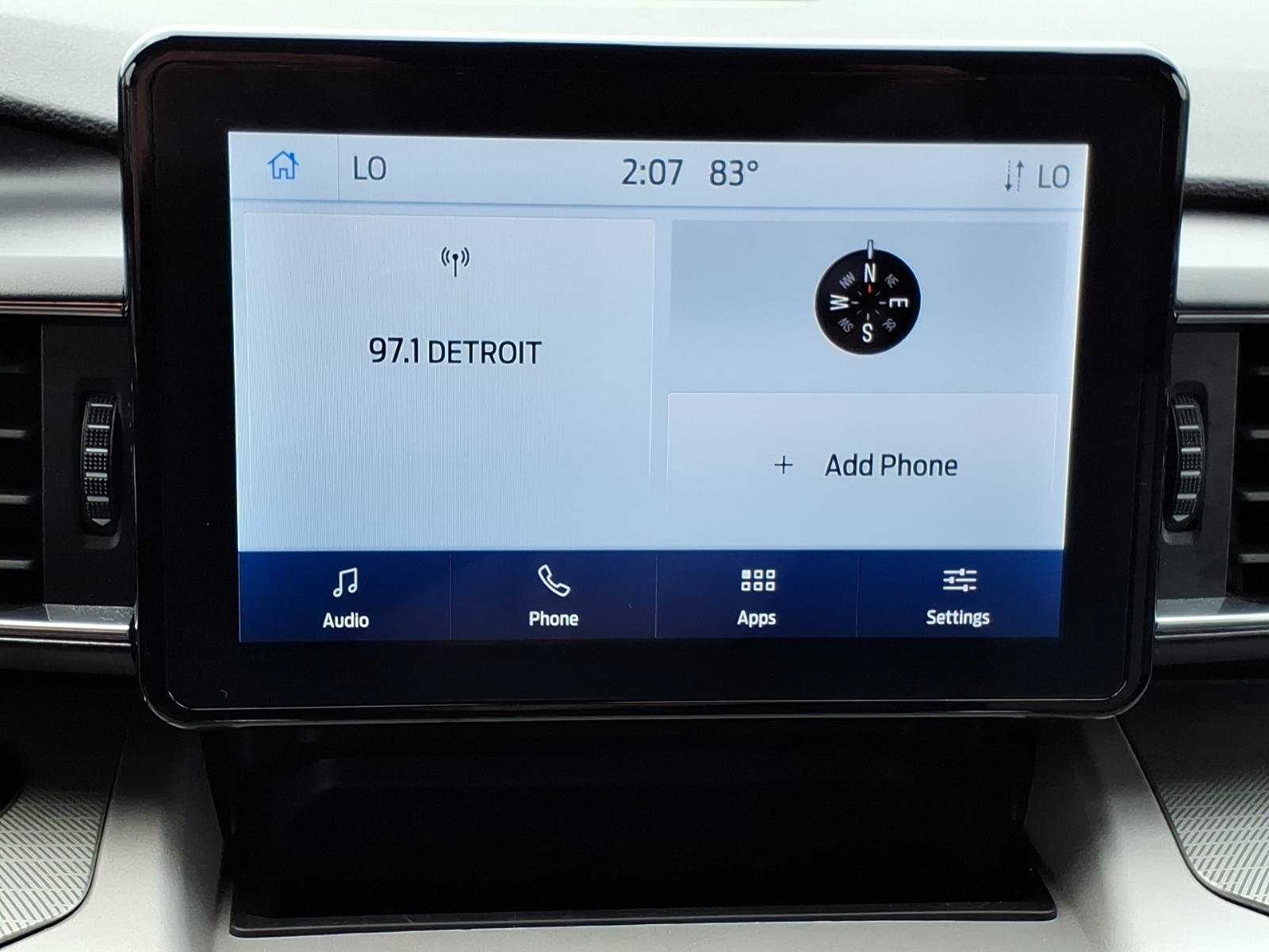 Certified 2024 Ford Explorer XLT w/ Equipment Group 202A AWD/4WD image 18