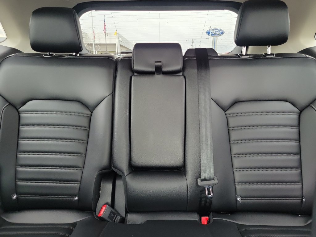 Certified 2024 Ford Edge SEL w/ Convenience Package AWD/4WD image 17