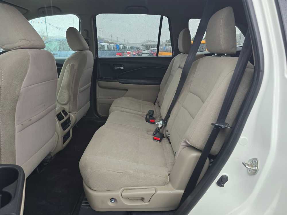 Used 2019 Honda Pilot EX image 16