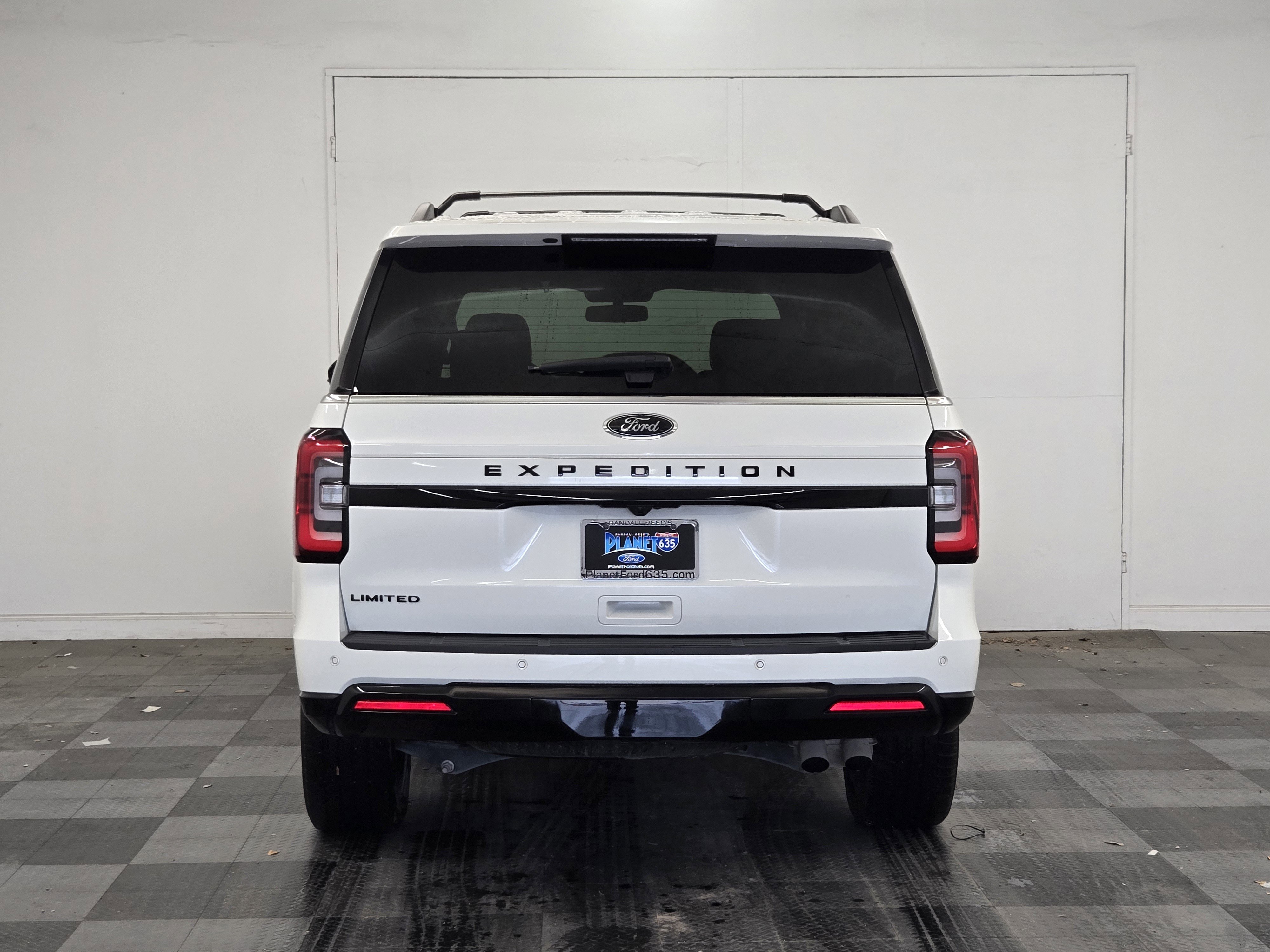 Certified 2024 Ford Expedition Limited AWD/4WD image 6