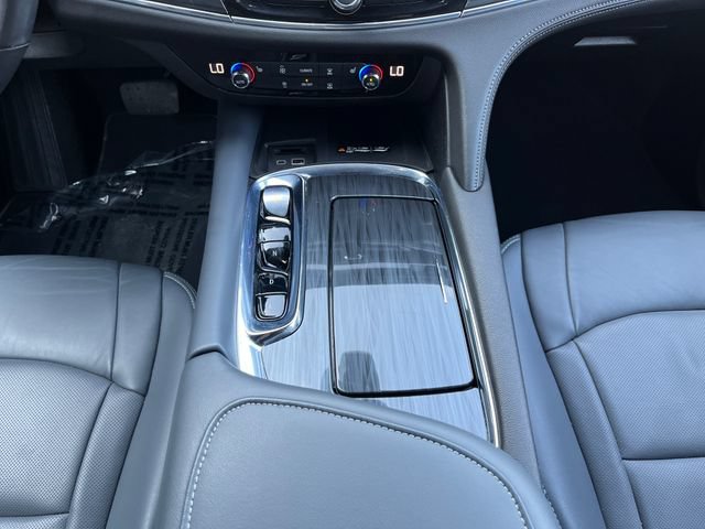 Used 2023 Buick Enclave Essence w/ LPO, Touring Package FWD image 19