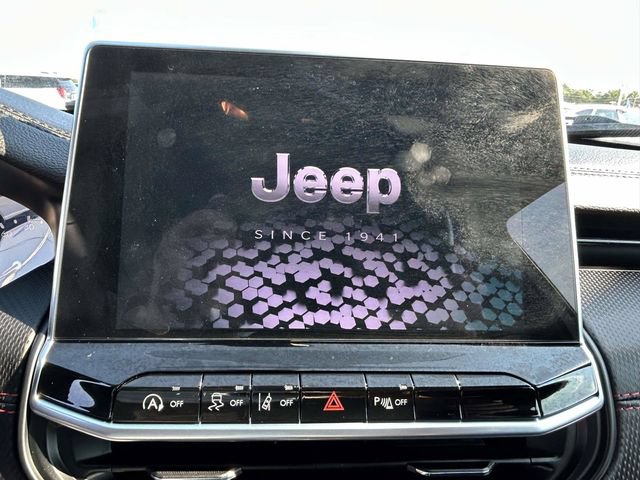 Used 2026 Jeep Compass Trailhawk AWD/4WD image 17