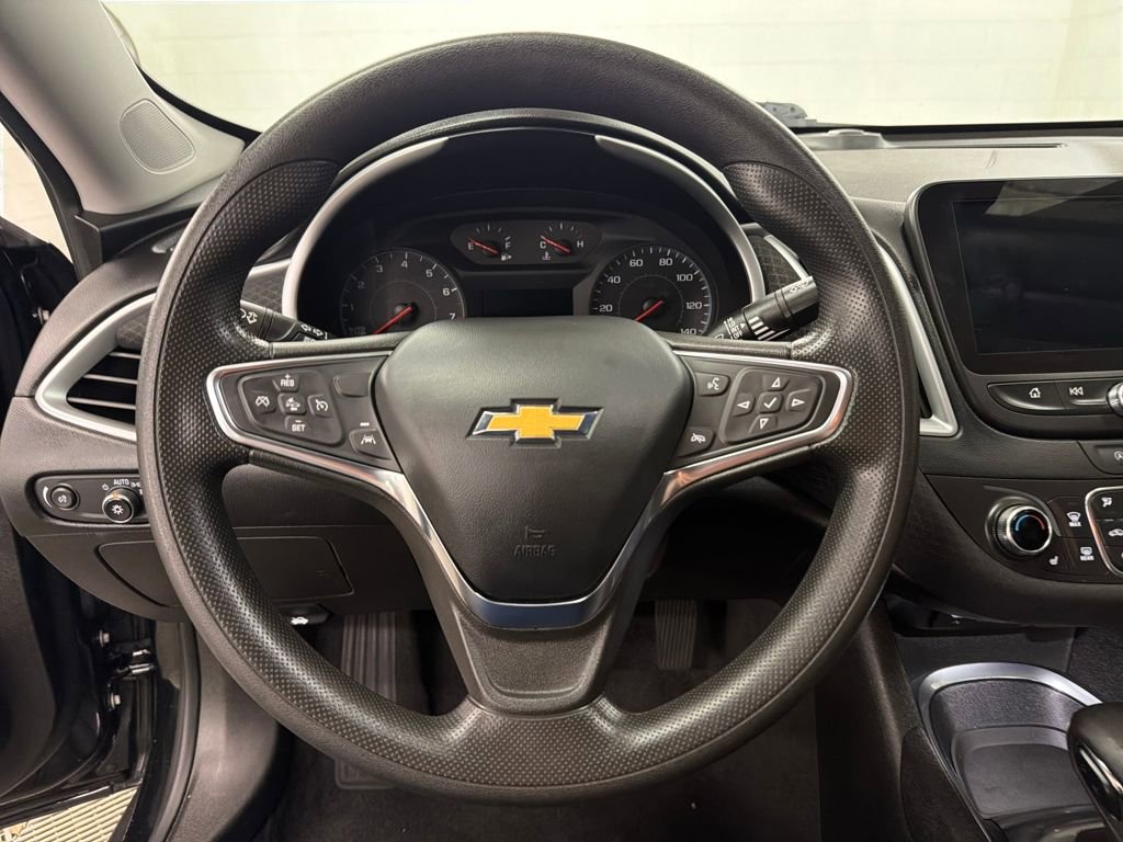 Used 2023 Chevrolet Malibu LT image 18